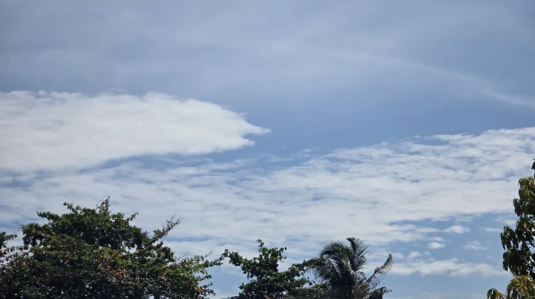 Kepulauan Nias Hari Ini Umumnya Berawan, Nias Selatan Potensi Hujan Ringan