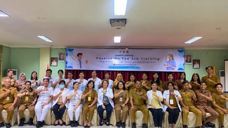 Puluhan Nakes di Nias Barat Mengikuti OJT Kegawatdaruratan Maternal dan Neonatal