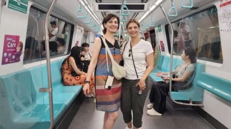 MRT Culture, saat Perjalanan Pulang Jadi Ruang untuk Bersosialisasi