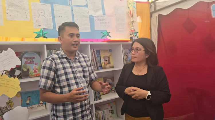 Perpustakaan Desa Fadoro Lasara, Upaya Alihkan Perhatian Anak dari Gadget