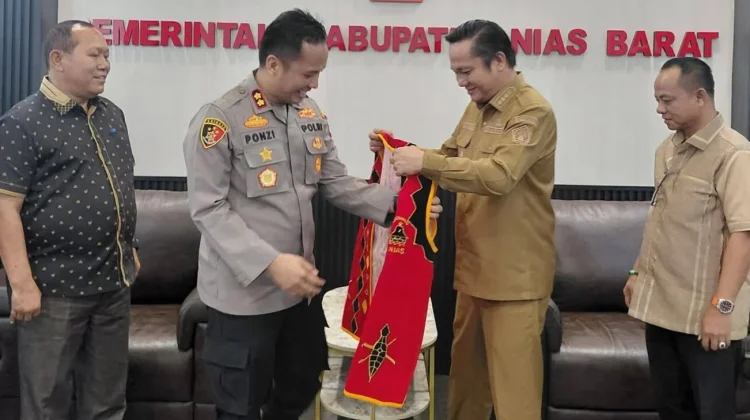 Silaturahmi Kapolres Nias, Bupati Nias Barat Bahas Keamanan