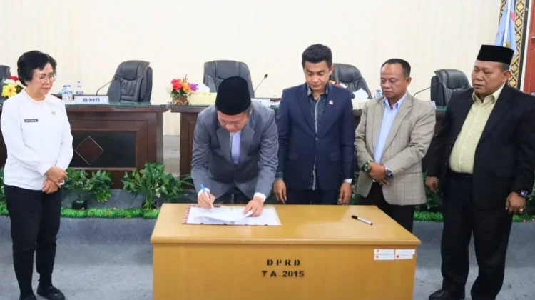 DPRD Setujui P-APBD 2026, Bupati Nias Barat Minta OPD Gerak Cepat