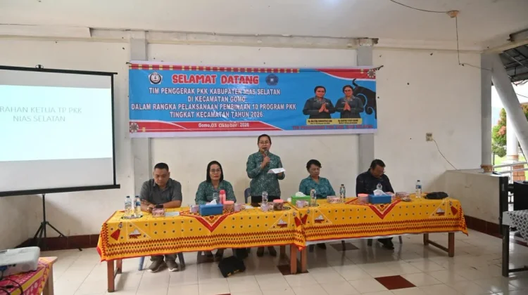 Ketua TP PKK Nias Selatan Hadiri Pembinaan 10 Program Pokok PKK di Kecamatan Gomo