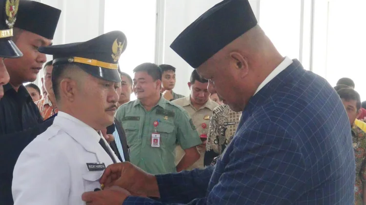 Bupati Amizaro Waruwu: Jabatan untuk Kesejahteraan Masyarakat