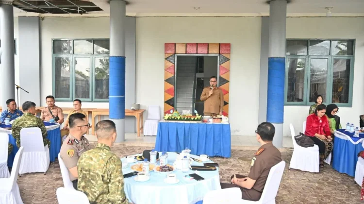 Hadiri HUT ke-81 TNI di Mako Lanal Nias, Ini Pesan Bupati Nias Selatan