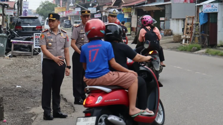 Kapolres Nias Pimpin Gatur Lalin Pagi di Kota Gunungsitoli - RRI.co.id