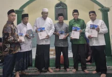 IPHI Gunungsitoli Serahkan Al-Quran kepada BKM Masjid Taqwa Tetehosi