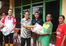 Pemkot Gunungsitoli Salurkan Bantuan kepada Korban Longsor di Desa Onowaembo