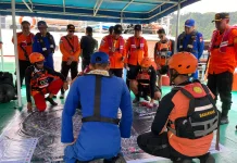 Kepala Basarnas Nias Dampingi Latihan SAR di Perairan Tapteng