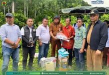 Dinsos Salurkan Bantuan Stimulan Pemberdayaan Bagi Komunitas Adat Terpencil