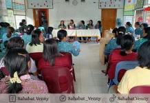 PKK Gunungsitoli Rangkaikan Kegiatan PAAR dan Baksos di Fadoro Lasara