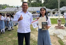 Siswi SMA Negeri 2 Gunungsitoli Sukses Terbitkan Buku Ayah Aku Rindu