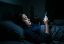 Bahaya Paparan Radiasi Ponsel saat Tidur dan Dampaknya Bagi Kesehatan