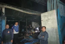 Polsek Lahewa Tangani Kebakaran Rumah Panggung di Desa Moawo