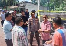Bupati Nias Serahkan Bantuan Bagi Korban Kebakaran di Desa Hiliweto, Gido