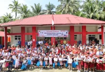 Bupati Nias Barat Pimpin Upacara Hardiknas di Kepulauan Hinako