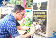 Bupati Sokhiatulo Laia Resmikan Los Pekan Tradisional Idanotae