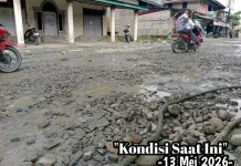 Gotong Royong Perbaikan Jalan Provinsi di Kecamatan Lotu