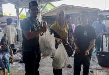 Tim UMMATI Bagikan 200 Paket Qurban