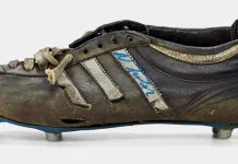 Sepatu Bola Pertama di Dunia