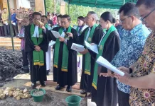 Peletakan Batu Pertama Pembangunan Gedung Gereja BNKP Jemaat Alasa