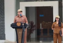 Pj.Sekda Nias Barat Minta Pimpinan OPD Evaluasi Kehadiran Pegawai