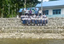 Bronjong 85 Meter Harapan Baru Siswa Mazo