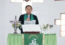 Ephorus Pimpin Ibadah Emeritas Gereja BNKP Jemaat Nazaret