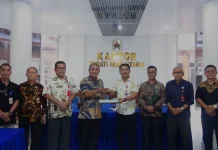 Sertijab Camat Lotu, Eferi Zalukhu Purna Tugas, Roni Zega Resmi Jabat Camat Baru