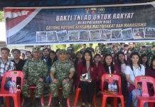 Mahasiswa Uniraya Melihat Proses Pembangunan Jembatan Satgas Karbak TNI AD