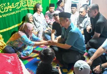 Melayaat di Nias Selatan, Bobby Nasution Beri Perhatian untuk Keluarga Almarhum