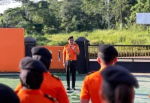 Kepala Kantor SAR Nias Pimpin Apel Pagi, Tekankan Profesionalisme