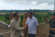 Wabup Nias Utara Sambut Kedatangan Menteri Kebudayaan RI di Bandara Binaka
