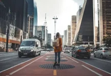 Lima Kebiasaan Buruk Ini Bikin Identitasmu Rawan Dicuri saat Traveling