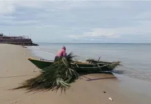 Nelayan Berhenti Melaut akibat Cuaca Buruk