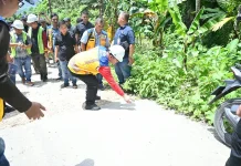 Bupati Nias Selatan Patok Titik Awal Pembangunan Jalan