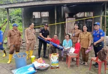 Pemberian Bantuan Stimulan Kepada Korban Kebakaran di Desa Hiligodu Ulun