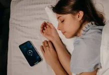 Stop Scrolling, Saatnya Kenalan dengan Digital Sunset Rutinitas sebelum Tidur