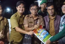 Pemkab Nias Barat Distribusikan Bantuan bagi Warga Terdampak Banjir