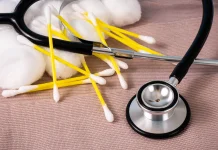 Efek Terlalu Sering Menggunakan Cotton Bud Membersihkan Telinga