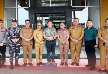 Bupati Nias Antar Kepulangan Kepala Badan Keamanan Laut Usai Kunjungannya