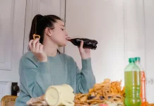Nafsu Makan Sulit Dikendalikan? Kenali Penyebab dan Cara Mengatasinya