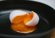 Mengapa Telur Setengah Matang Tidak Dianjurkan untuk Ibu Hamil? Ini Alasannya