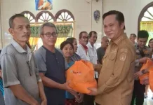 Pemkab Nias Barat Salurkan Bantuan Logistik untuk Korban Banjir
