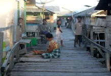 Kearifan Suku Bajo Menjaga Kelestarian Pesisir dan Laut