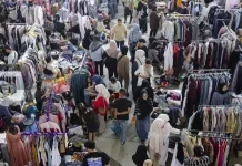 Tren Thrifting Semakin Diminati Anak Muda
