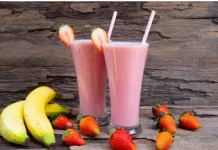 Menikmati Segarnya Jus Stroberi Pisang