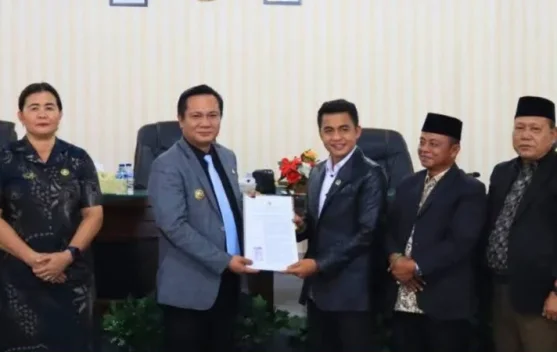 Bupati Nias Barat Sampaikan Rekomendasi atas LKPJ 2025