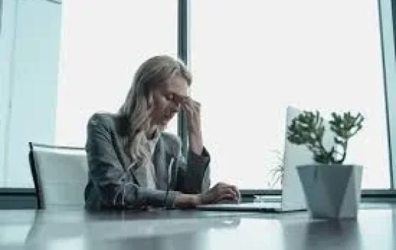 Tak Cuma Capek, Ini 6 Penyebab Burnout di Kantor yang Jarang Disadari