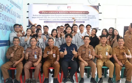 Apresiasi Kinerja, Kominfo Gunungsitoli Lepas Mahasiswa Magang UNIAS